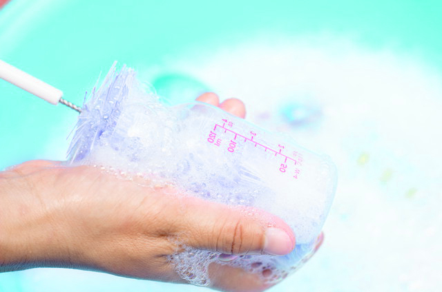 Baby bottle cleaning brush