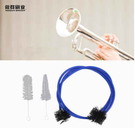 Trumpet mouthpiece cleaning brush